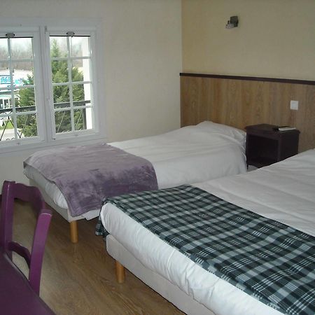 Hotel Ecusson Saint-Hilaire-de-Brethmas Dış mekan fotoğraf